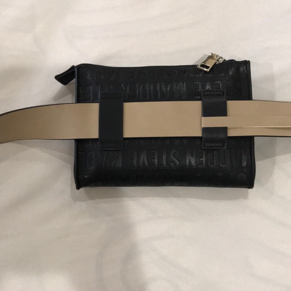 Steve Madden Bag on Belt - Picture 4 of 5